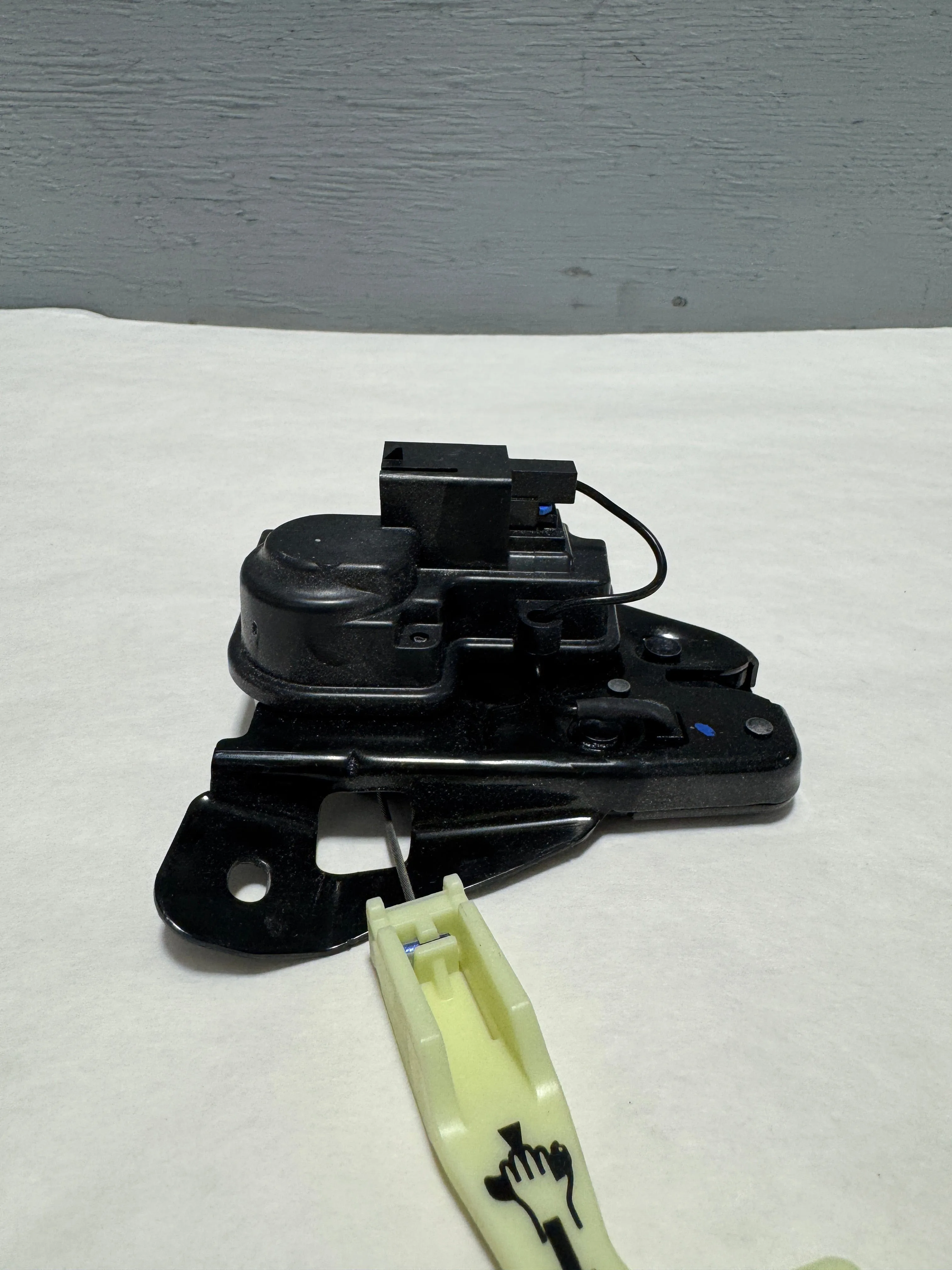 2013-2024 Dodge Challenger Charger 300 Trunk Latch Genuine OEM New