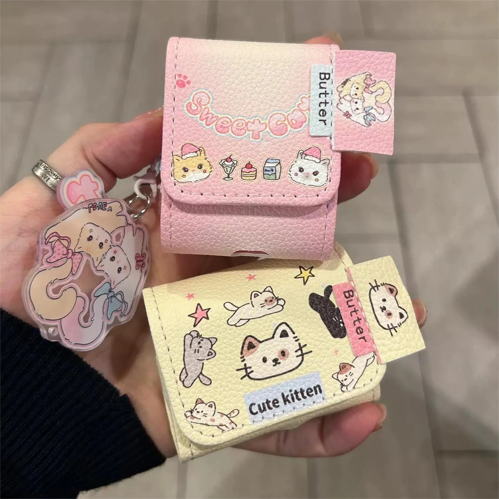 Cute Kitty AirPods Leather Case