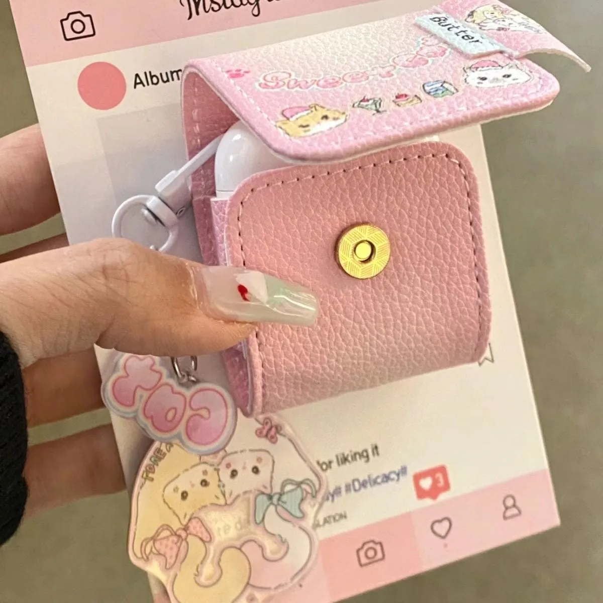 Cute Kitty AirPods Leather Case