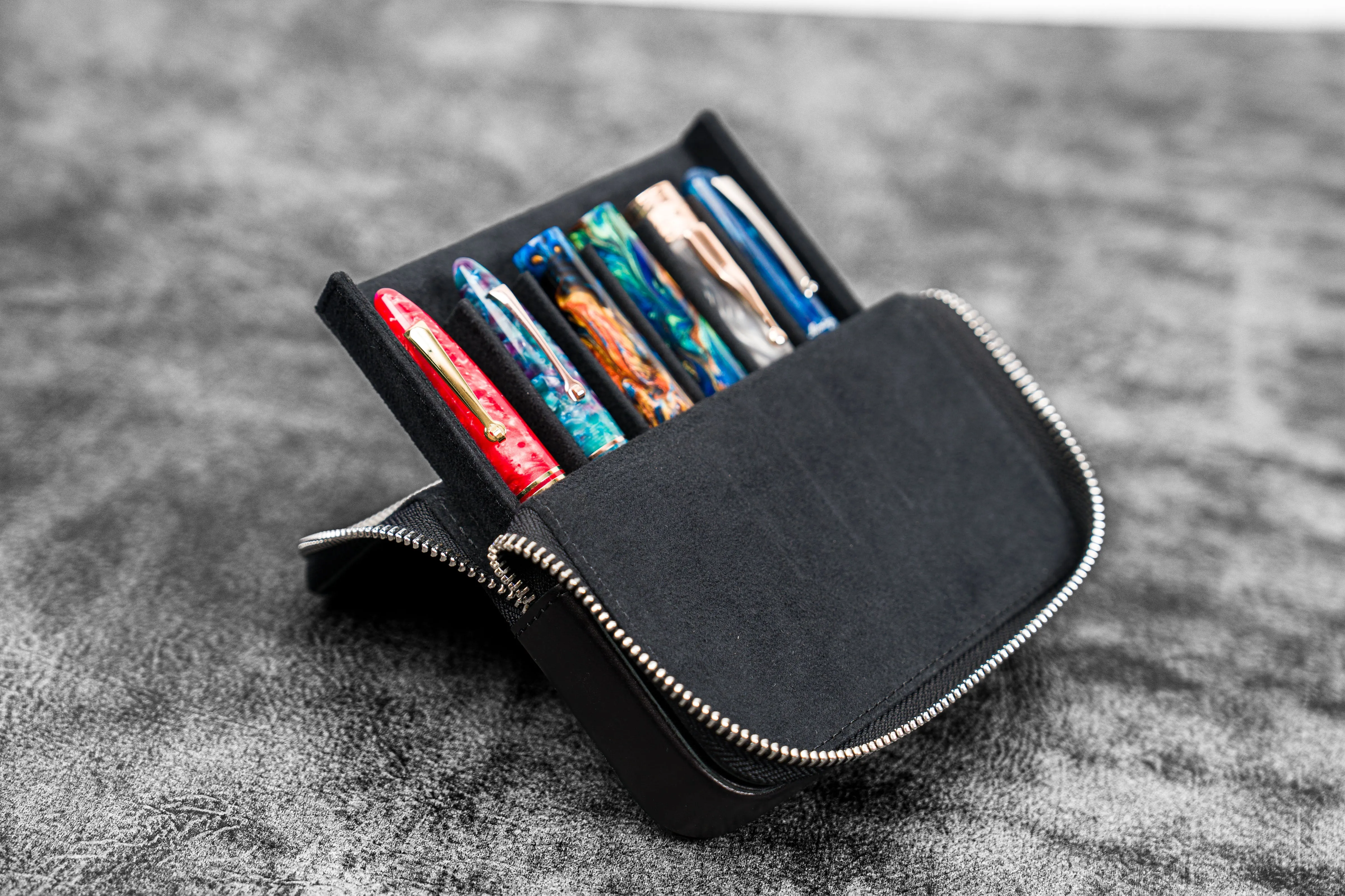 Leather Zippered Magnum Opus 6 Slots Hard Pen Case with Removable Pen Tray - Black