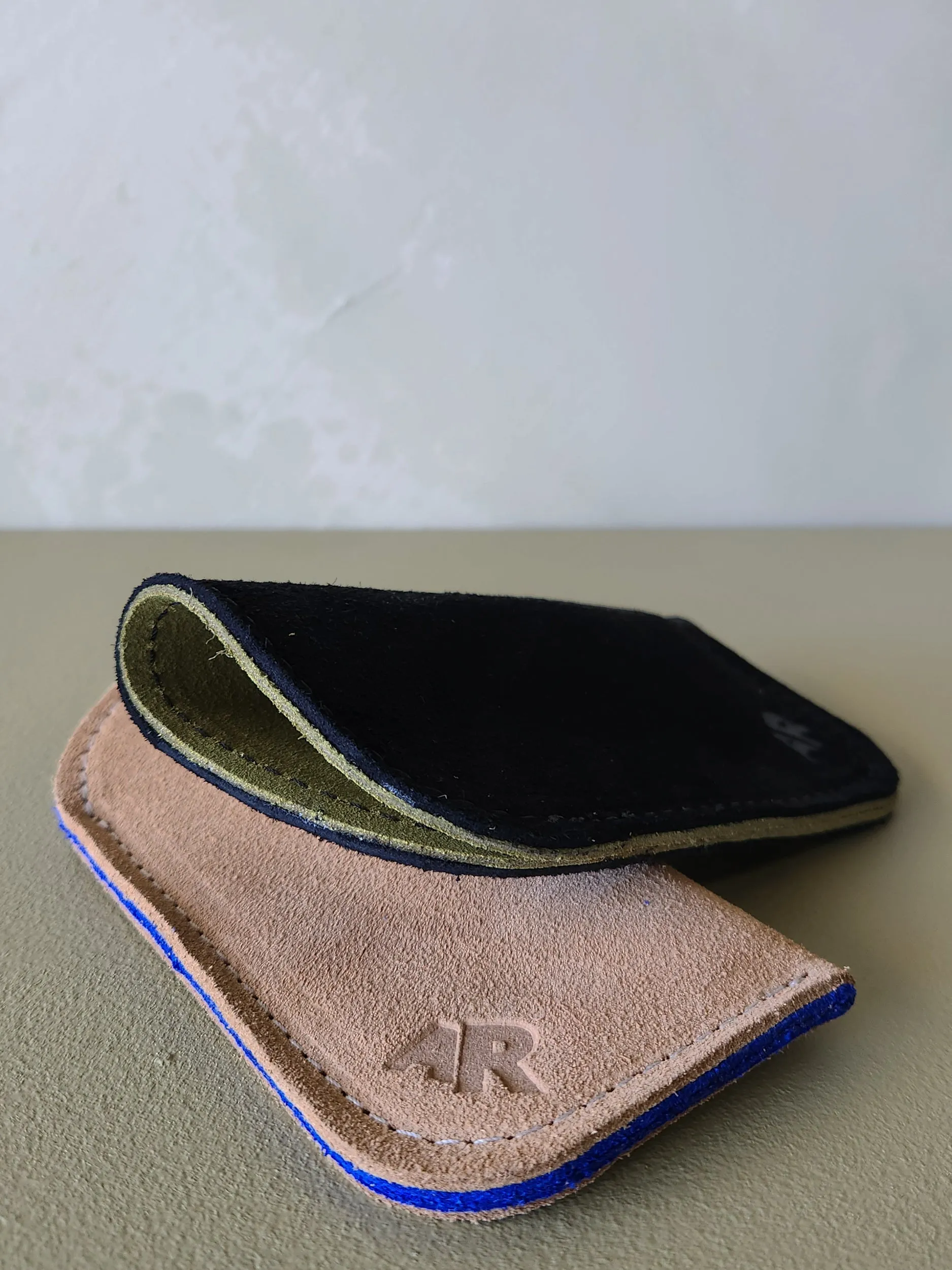 Suede Eyeglass Case - Black/Green