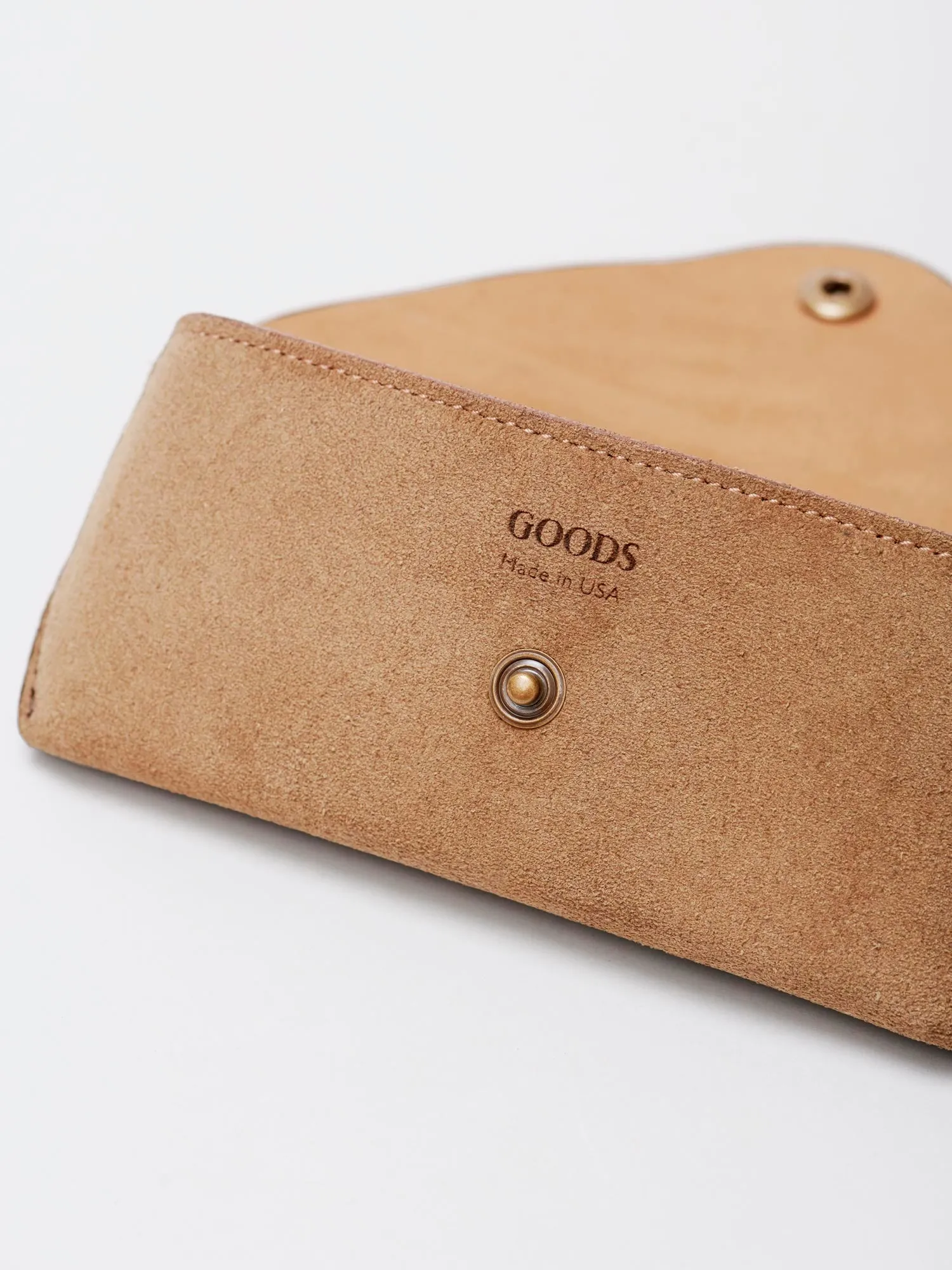 Suede Eyewear case, Tan