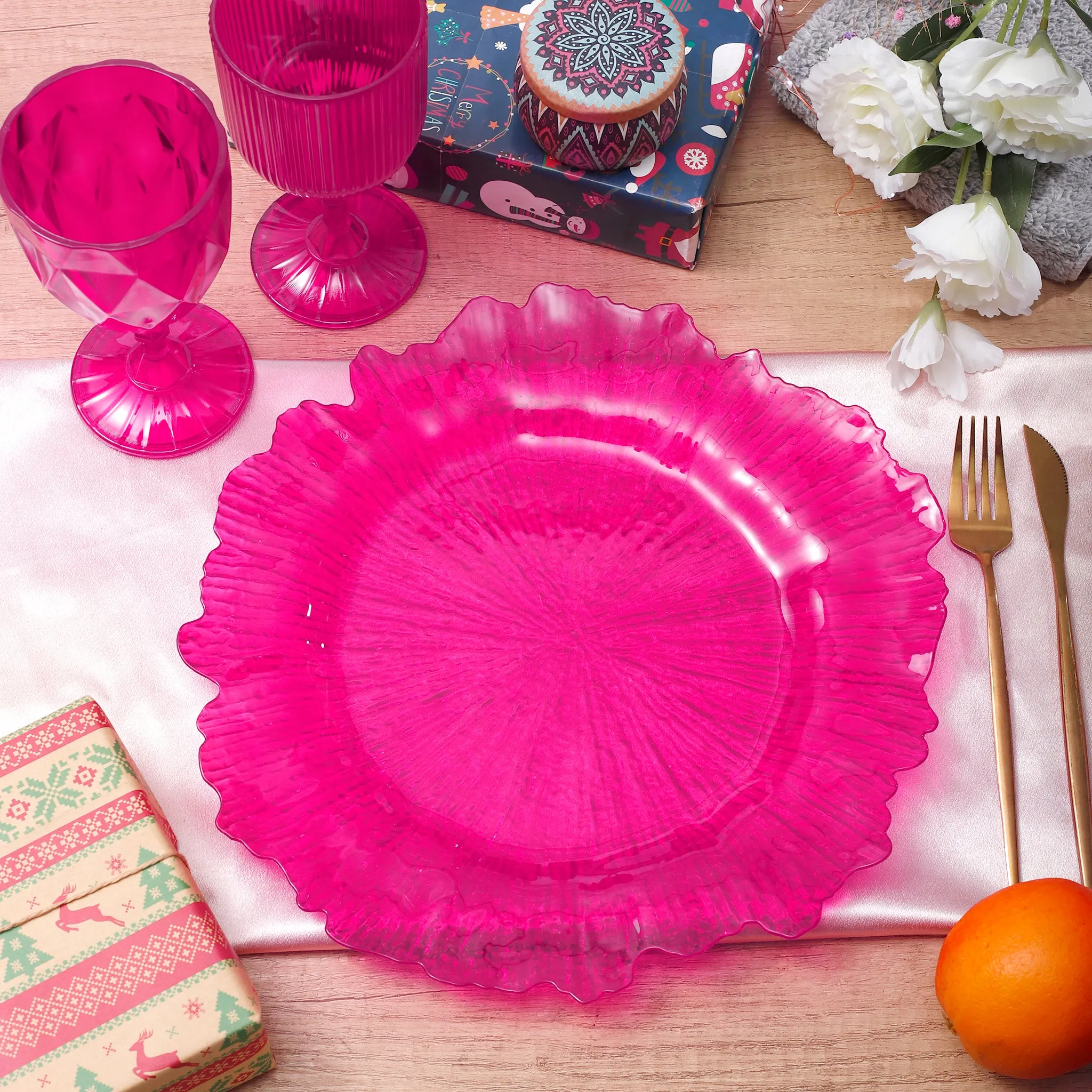 Transparent Reef Plastic Charger Plate - Fuchsia