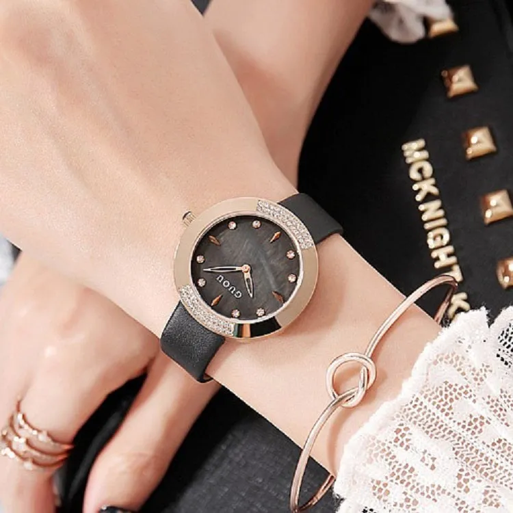 Women's Watch Round Dial Ultra-thin leather Strap simple watch